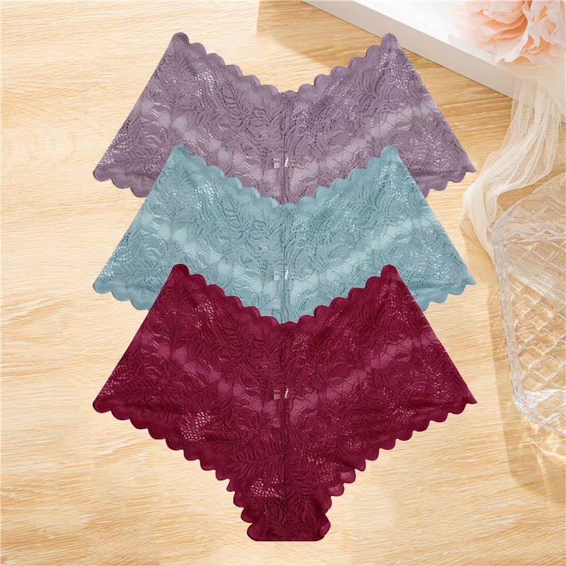 Elevate your lingerie game with 's 3Pcs Lace Boyshort Set – perfect for any occasion! Low-rise, floral design, and available in sizes S-XL. #LingerieGoals #FashionForward