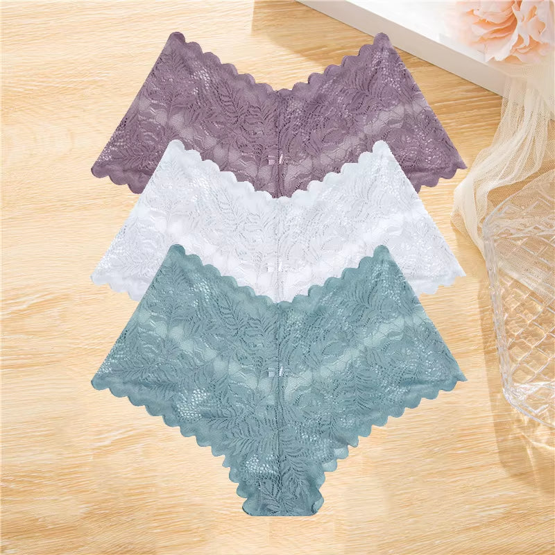 Elevate your lingerie game with 's 3Pcs Lace Boyshort Set – perfect for any occasion! Low-rise, floral design, and available in sizes S-XL. #LingerieGoals #FashionForward