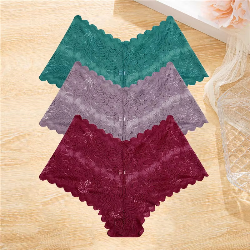 Elevate your lingerie game with 's 3Pcs Lace Boyshort Set – perfect for any occasion! Low-rise, floral design, and available in sizes S-XL. #LingerieGoals #FashionForward