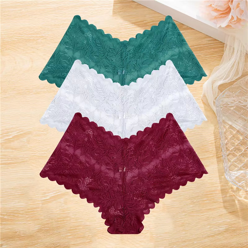 Elevate your lingerie game with 's 3Pcs Lace Boyshort Set – perfect for any occasion! Low-rise, floral design, and available in sizes S-XL. #LingerieGoals #FashionForward